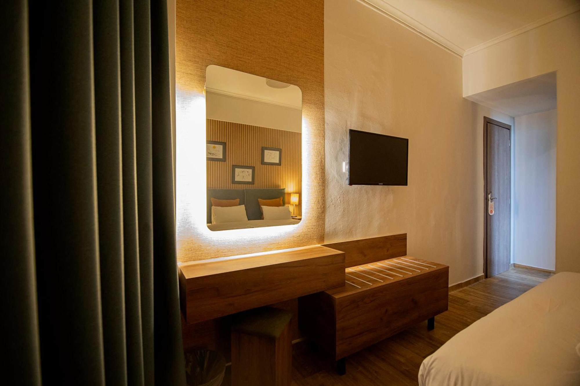 Falireon Hotel Atene Esterno foto